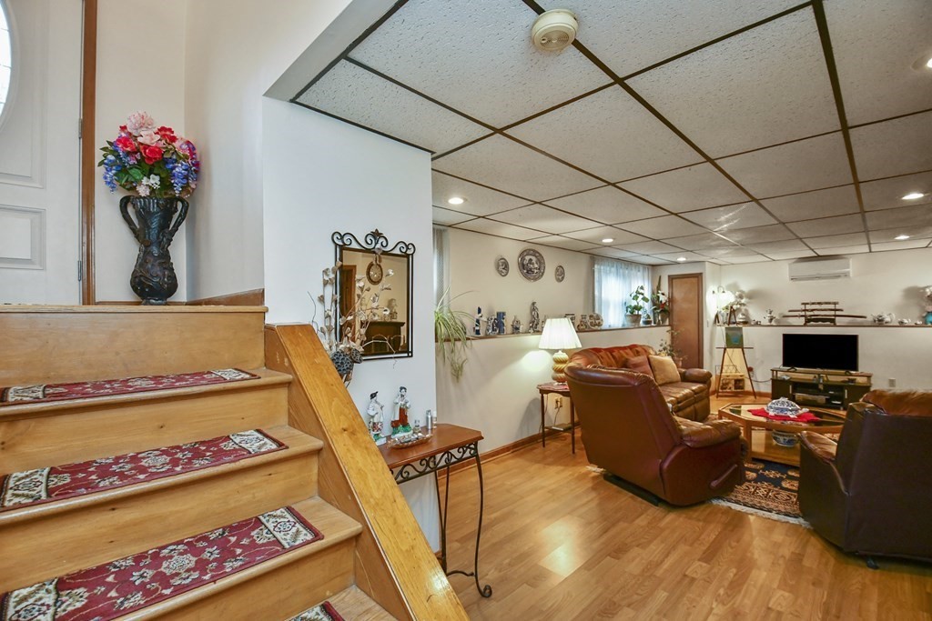 56 Barrows Road Worcester, MA 01609 - Photo 22 of 33 Gallery Image 22