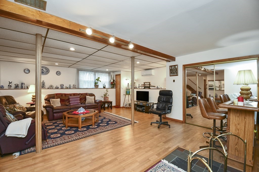 56 Barrows Road Worcester, MA 01609 - Photo 24 of 33 Gallery Image 24