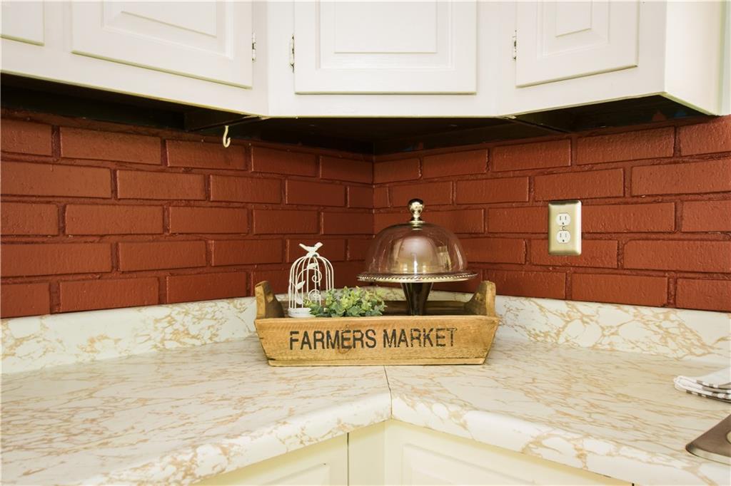 91 Fulton Road Canonsburg, PA 15317 - Photo 9 of 25 Gallery Image 9