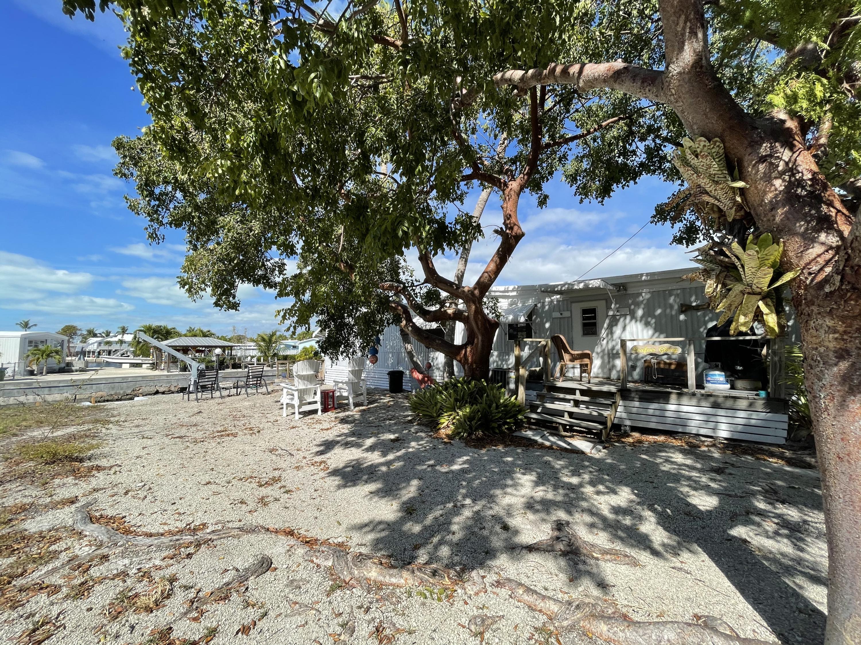 1107 Calder Road Key Largo, FL 33037 - Photo 3 of 46 front view