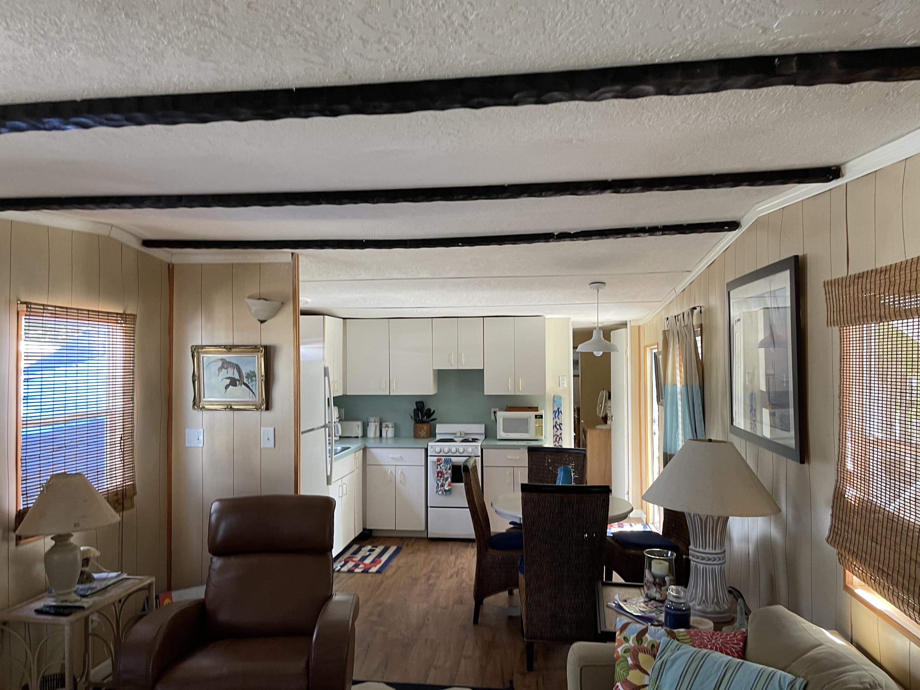 1107 Calder Road Key Largo, FL 33037 - Photo 21 of 46 living room area