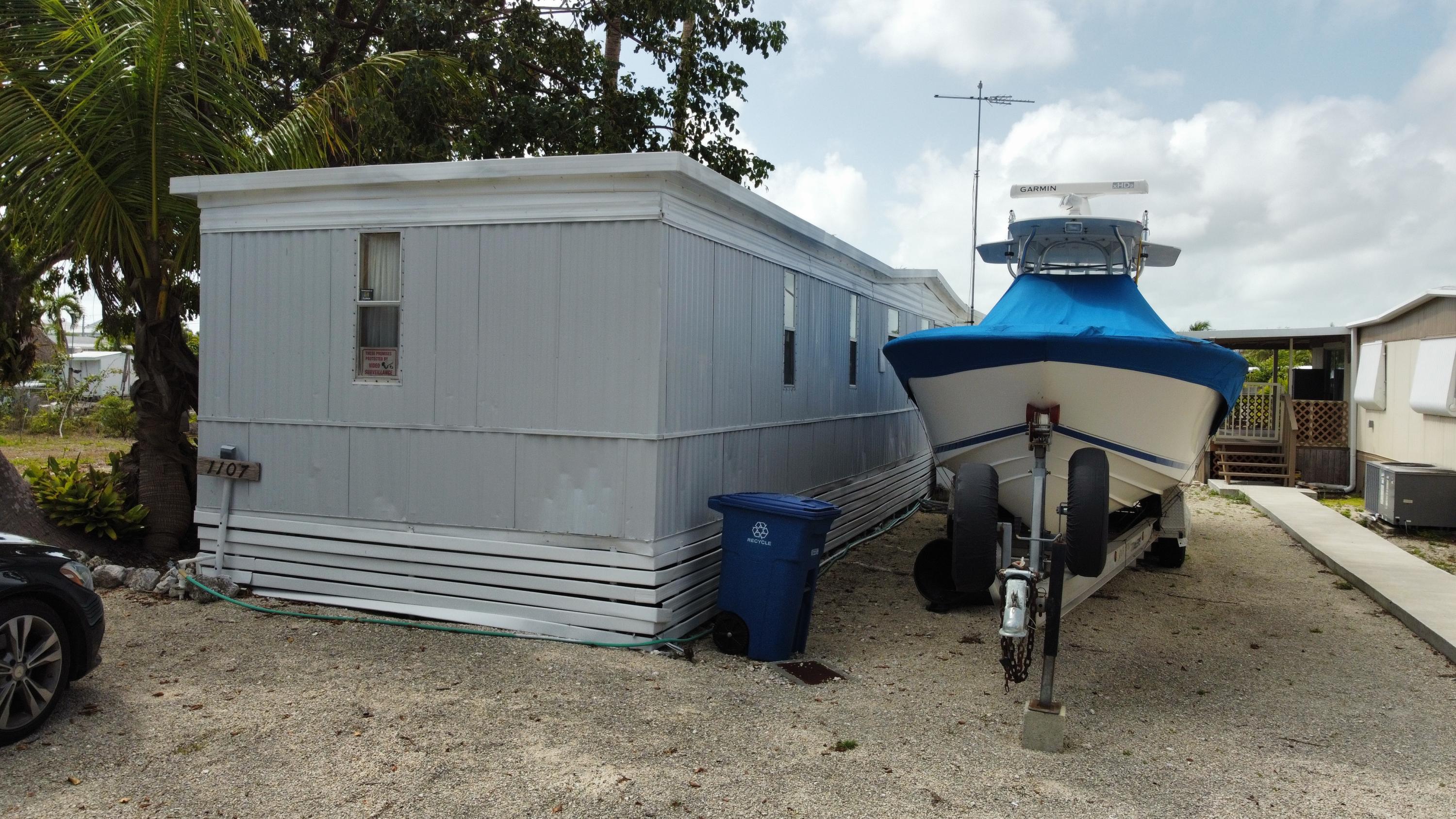 1107 Calder Road Key Largo, FL 33037 - Photo 38 of 46 side view iii