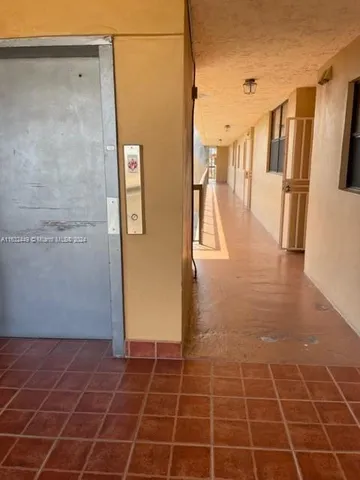 a view of a walk in closet