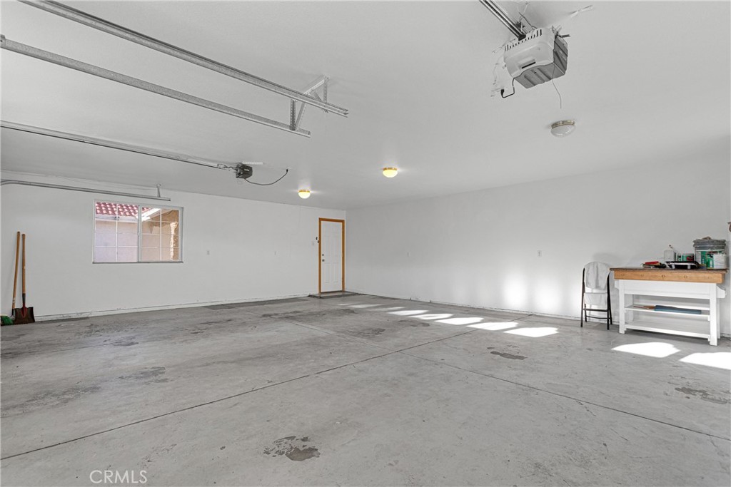 16620 Iwa Road Apple Valley, CA 92307 - Photo 37 of 50