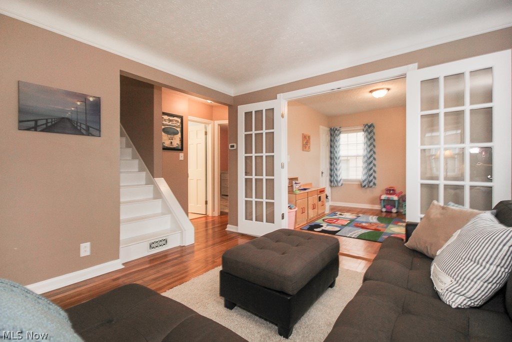 3302 Hearthstone Road Cleveland, OH 44134 - Photo 4 of 26 Gallery Image 4