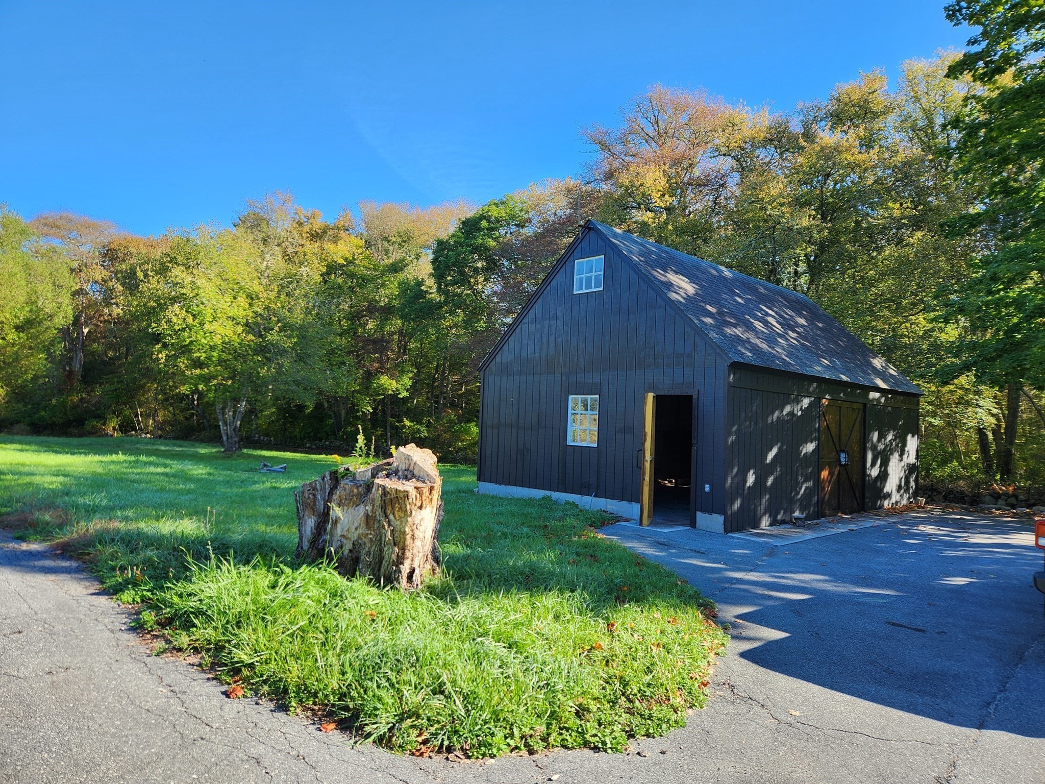 249 Slades Corner Road Dartmouth, MA 02748 - Photo 2 of 12 Gallery Image 2