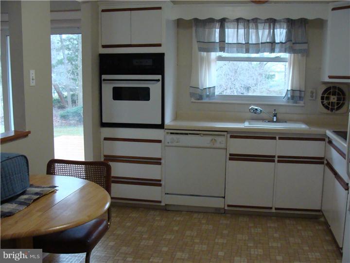 701 Kingston Road Cherry Hill, NJ 08034 - Photo 4 of 15 Kitchen