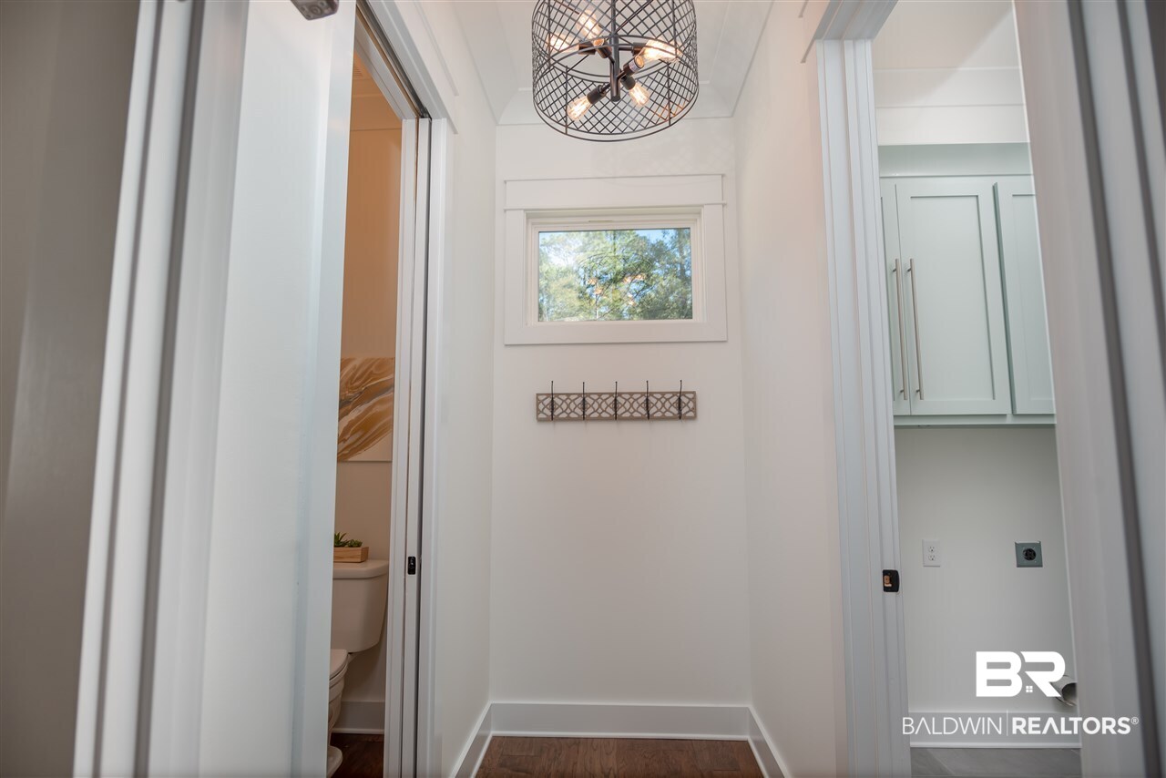 389 Pecan Avenue Fairhope, AL 36532 - Photo 21 of 50 Even the hall has special features...