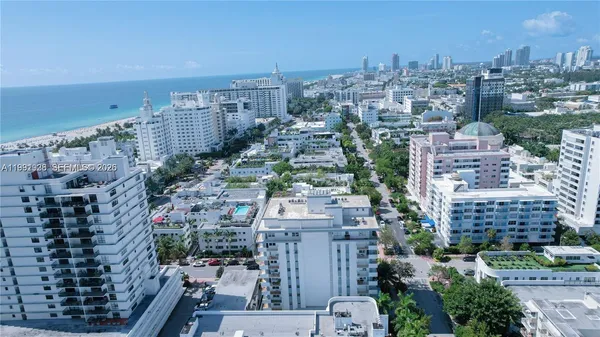 $2,500 | 245 18th Street, Unit 703, Miami Beach, FL 33139