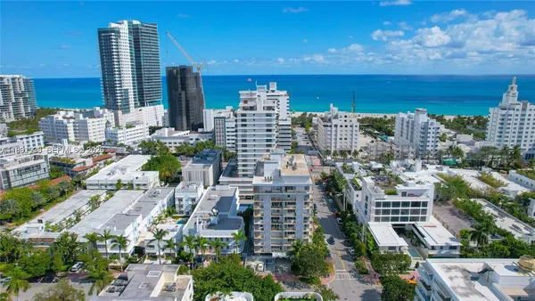 $2,500 | 245 18th Street, Unit 703, Miami Beach, FL 33139