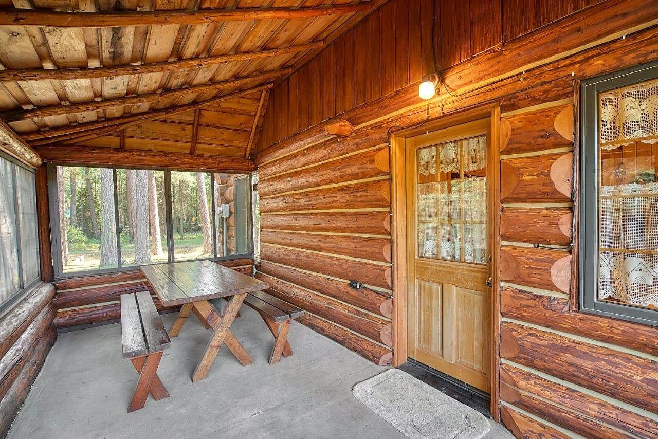 26316 Southwest Pine Lodge Road Camp Sherman, OR 97730 - Photo 5 of 35 26316 SW Pine Lodge Rd Camp Sherman OR 9