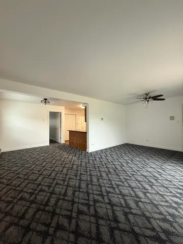 $1,550 | 9220 South Kilbourn Avenue, Unit 1S, Oak Lawn, IL 60453