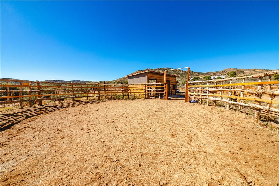 7649 North Frerichs Ranch Road Hackberry, AZ 86411 - Photo 44 of 67 Gallery Image 44