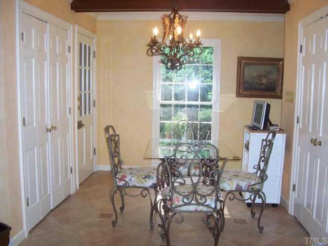 3822 Regent Road Durham, NC 27707 - Photo 6 of 10 Dinette area in the kitchen