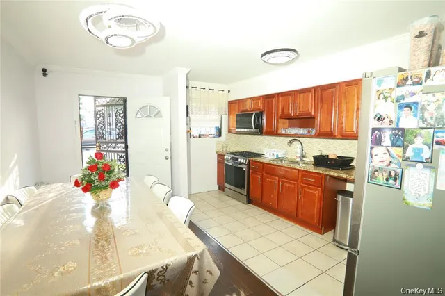 $390,000 | 71-38 147th Street, Unit 27A | Kew Gardens Hills