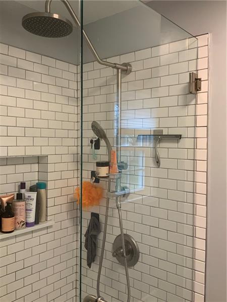 274 Malone Ridge Road Washington, PA 15301 - Photo 15 of 25 Custom Ceramic Shower