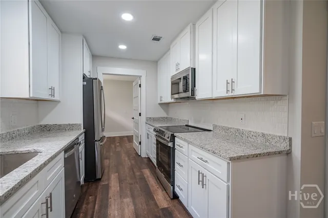 $325,000 | 75 Woodlawn Drive, Jesup, GA 31545