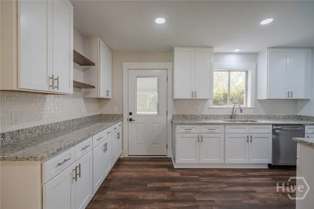 $325,000 | 75 Woodlawn Drive, Jesup, GA 31545