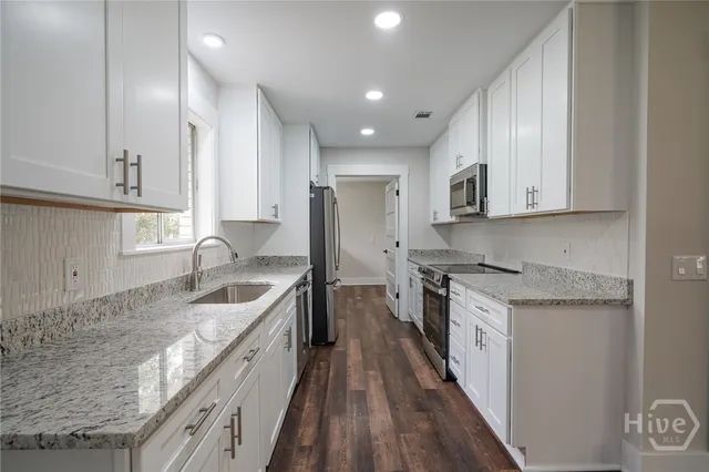 $325,000 | 75 Woodlawn Drive, Jesup, GA 31545