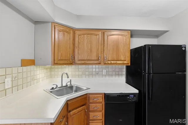 $114,900 | 10201 Surf Drive, St. Louis, MO 63137