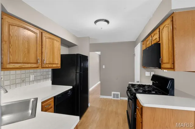 $114,900 | 10201 Surf Drive, St. Louis, MO 63137