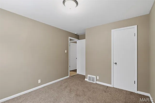 $114,900 | 10201 Surf Drive, St. Louis, MO 63137