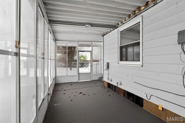 $114,900 | 10201 Surf Drive, St. Louis, MO 63137