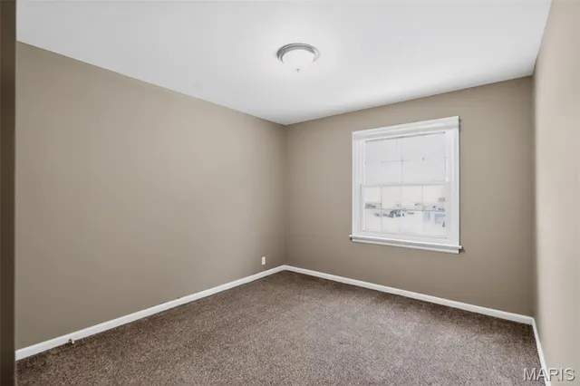 $114,900 | 10201 Surf Drive, St. Louis, MO 63137