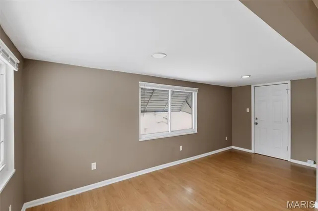 $114,900 | 10201 Surf Drive, St. Louis, MO 63137