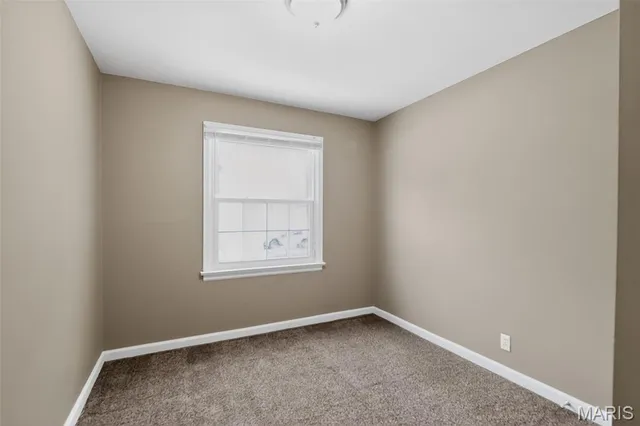 $114,900 | 10201 Surf Drive, St. Louis, MO 63137