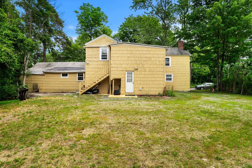 124 Hazen Road Shirley, MA 01464 - Photo 2 of 29
