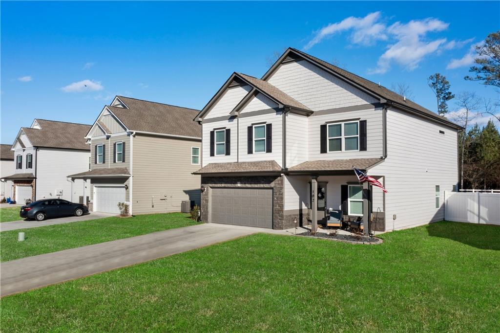 102 Royal Oak Drive Northeast Rome, GA 30165 - Photo 40 of 41 a view of a yard in front of house