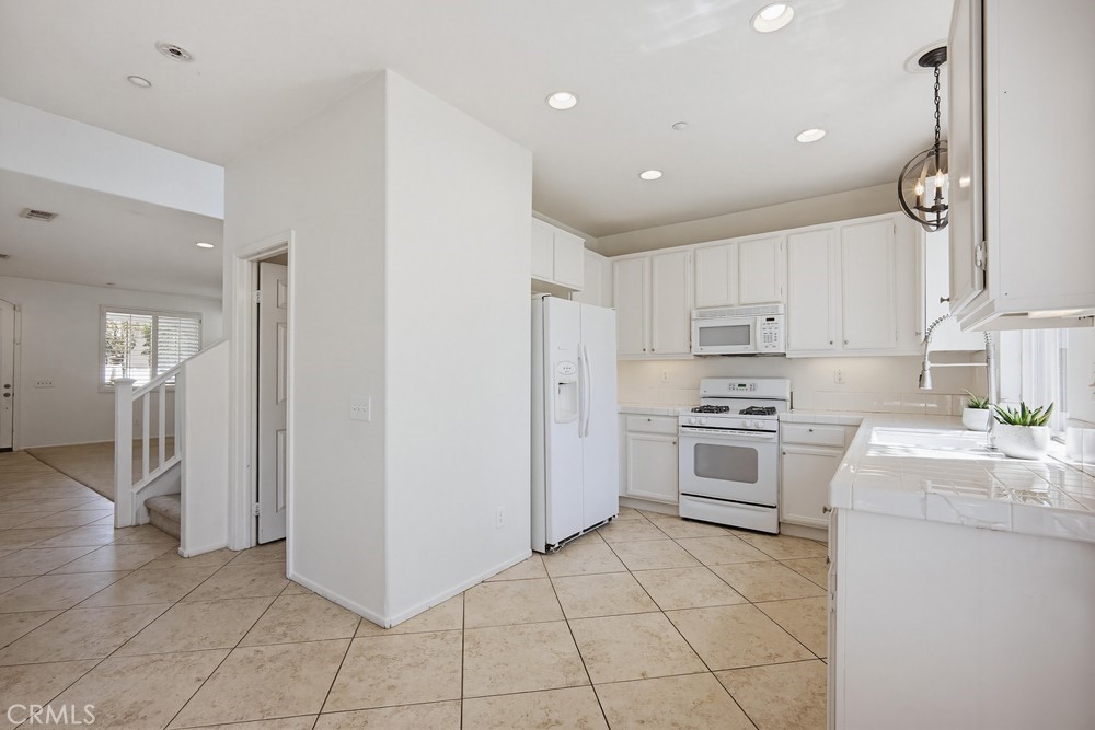 1902 Cefalu Court Riverside, CA 92507 - Photo 7 of 26