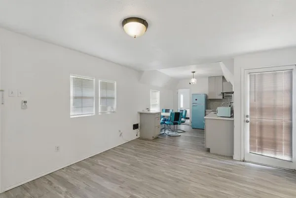 $1,300 | 1437 Forrest Trail, Azle, TX 76020