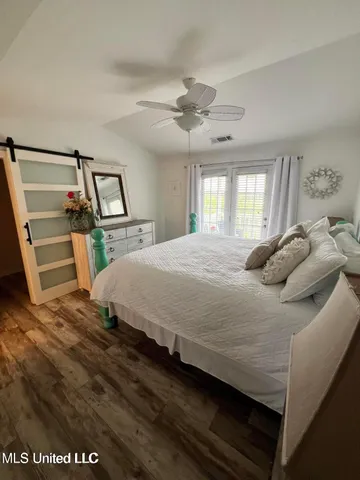 $2,500 | 2421 Beachview Drive, Unit E4, Ocean Springs, MS 39564