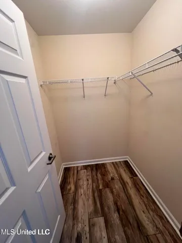 $2,500 | 2421 Beachview Drive, Unit E4, Ocean Springs, MS 39564