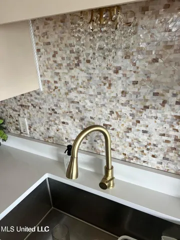 $2,500 | 2421 Beachview Drive, Unit E4, Ocean Springs, MS 39564