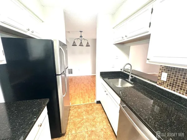 $1,850 | 4901 Ravens Crest Drive, Plainsboro, NJ 08536