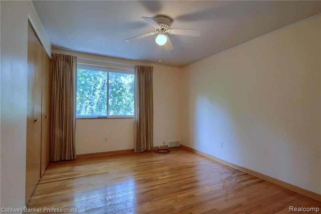 4880 Merriman Road Wayne, MI 48184 - Photo 18 of 32