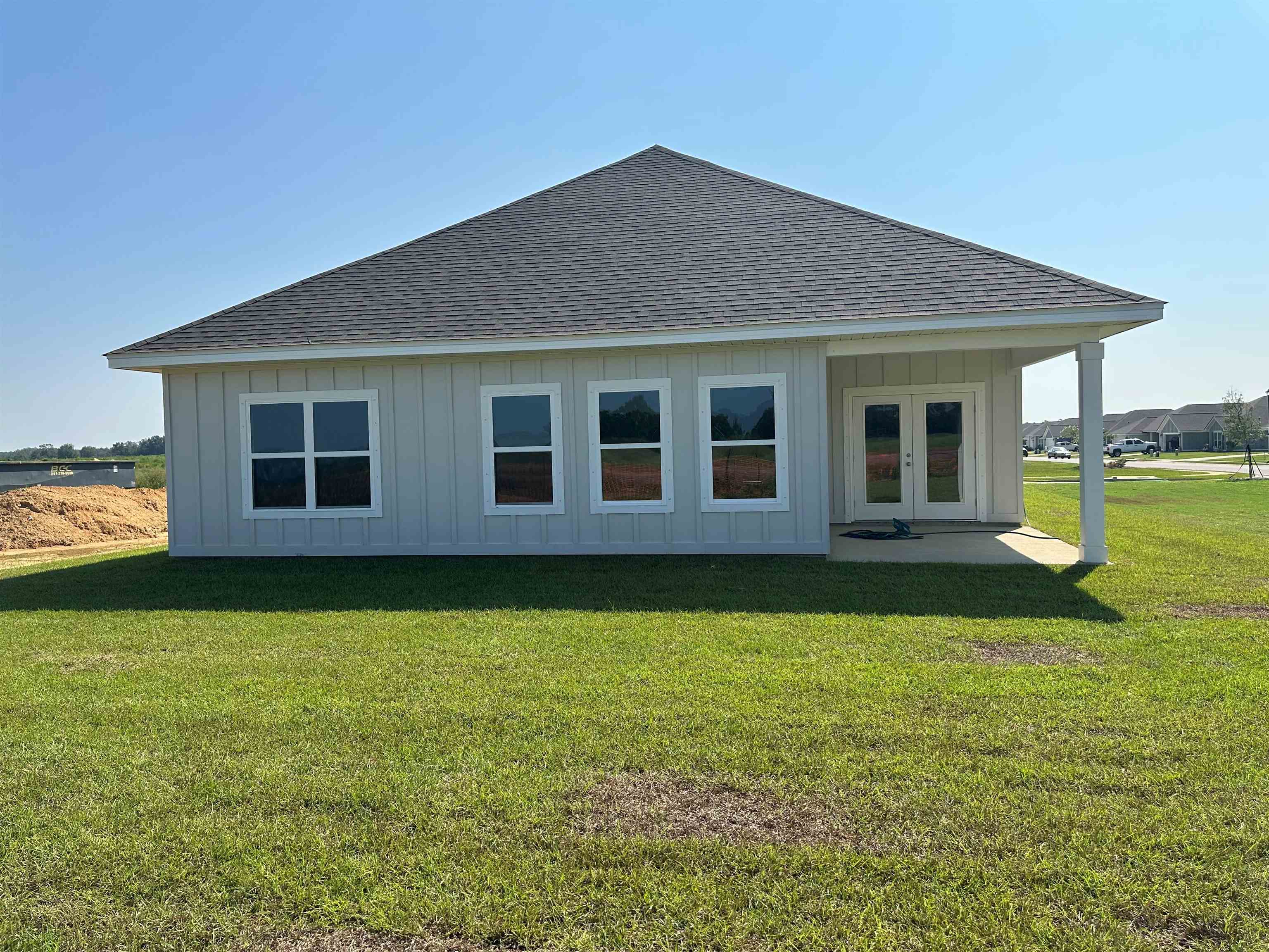 1005 Hayward Loop, Unit 13 Foley, AL 36535 - Photo 4 of 18 Rear of home