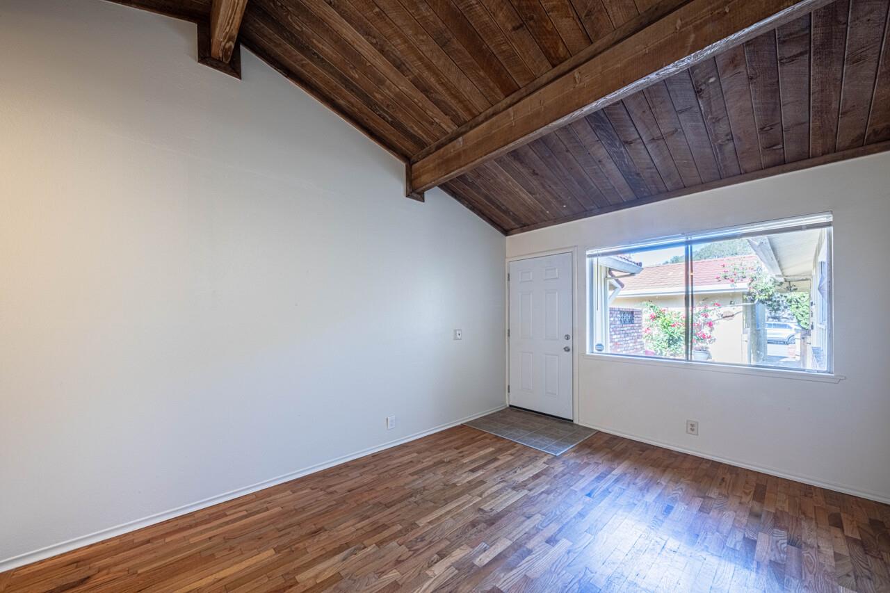 1113 McClellan Avenue Monterey, CA 93940 - Photo 4 of 23