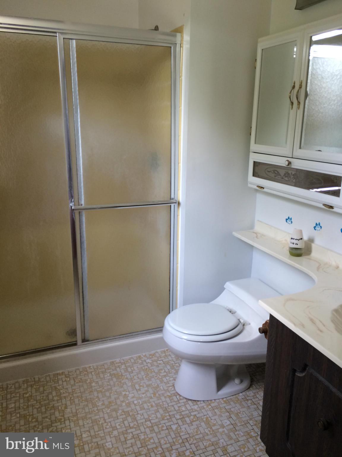 4204 Winterode Way Baltimore, MD 21236 - Photo 11 of 11 Bath