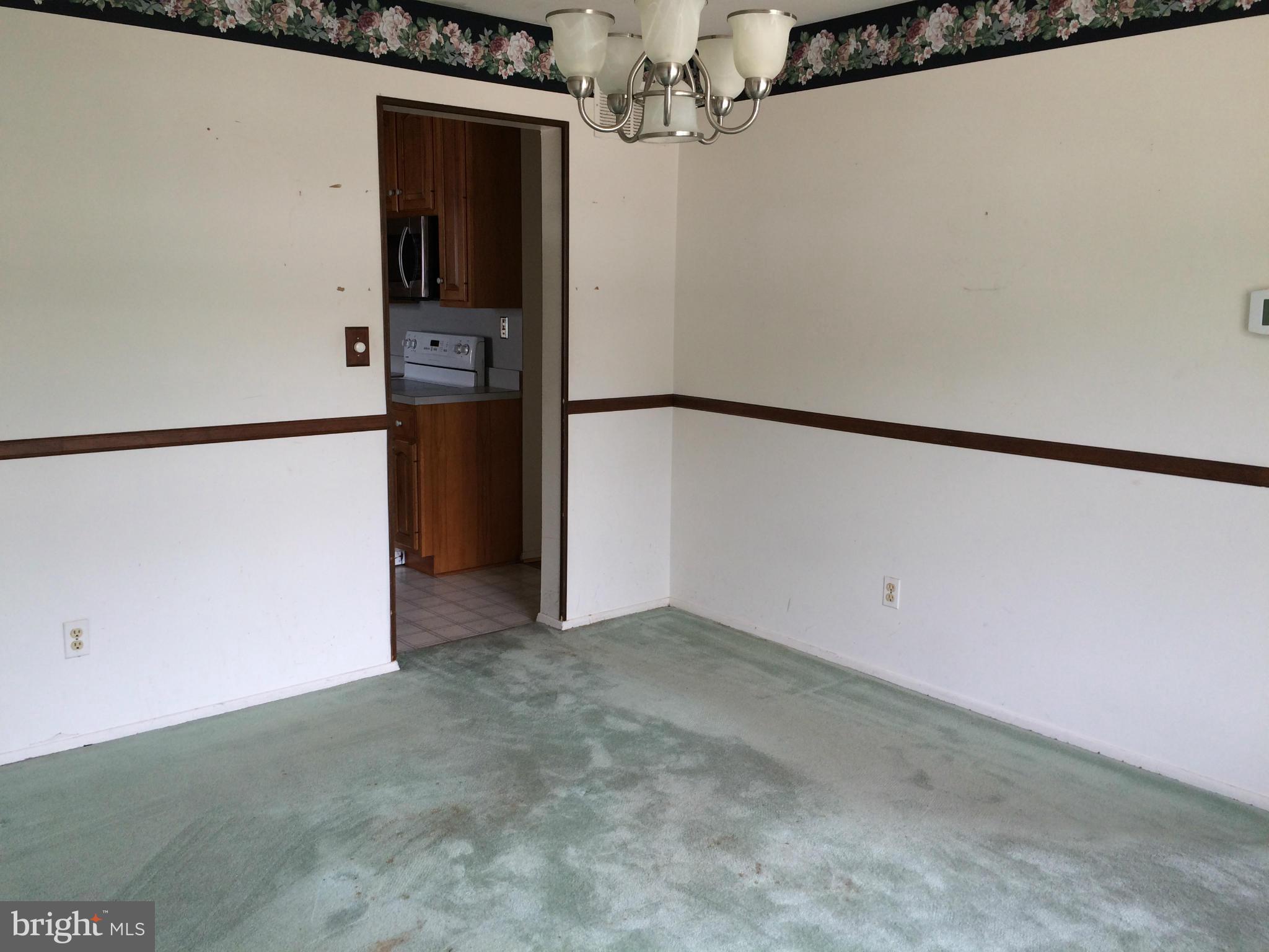 4204 Winterode Way Baltimore, MD 21236 - Photo 7 of 11 Dining Room