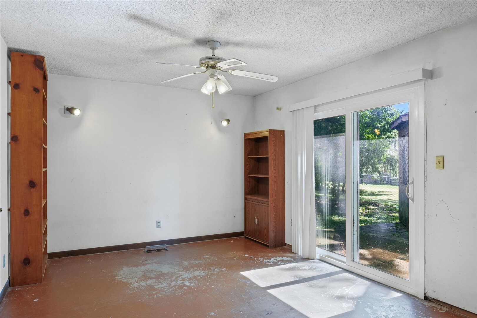1607 West Healey Street Champaign, IL 61821 - Photo 15 of 30 Gallery Image 15