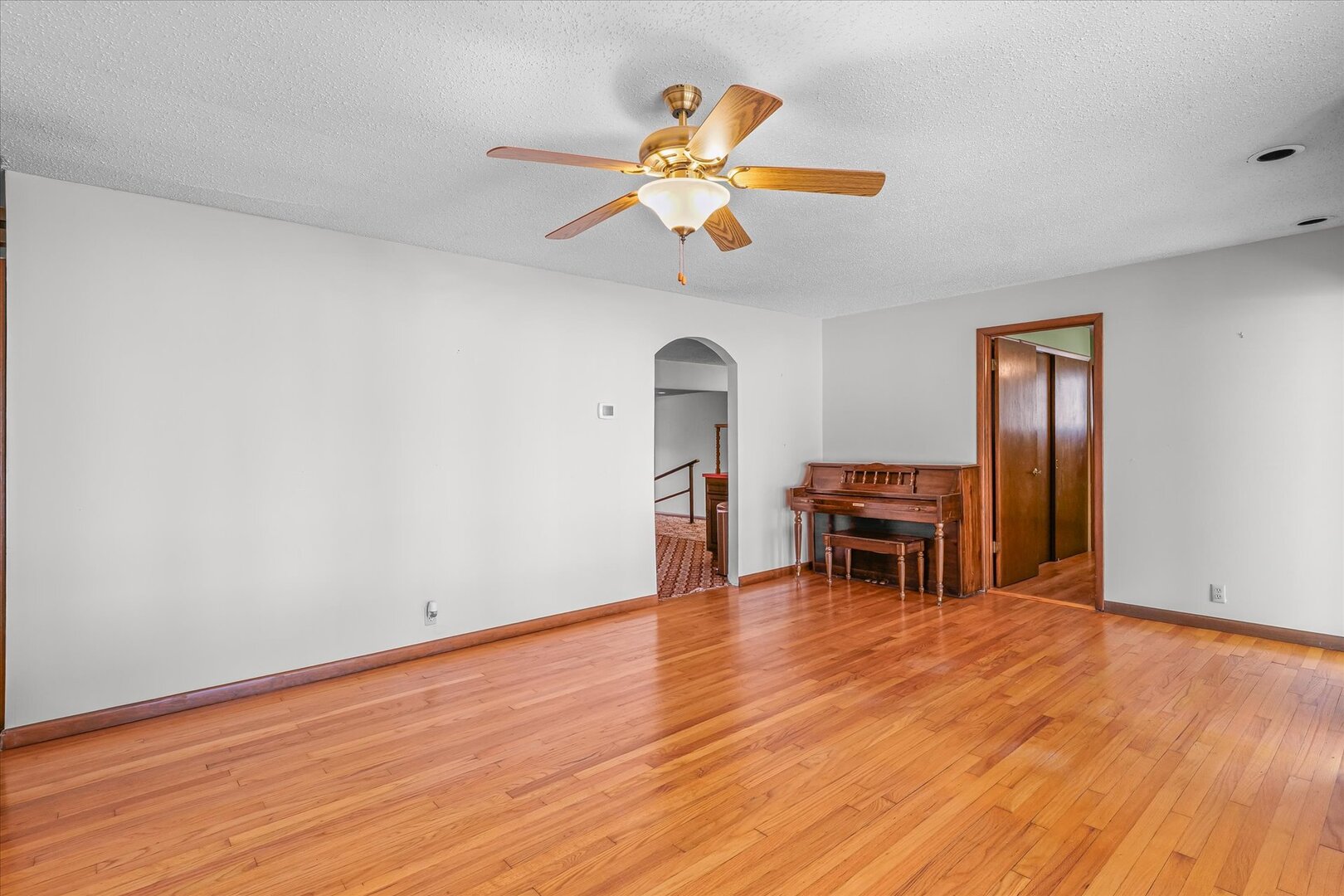 1607 West Healey Street Champaign, IL 61821 - Photo 6 of 30 Gallery Image 6