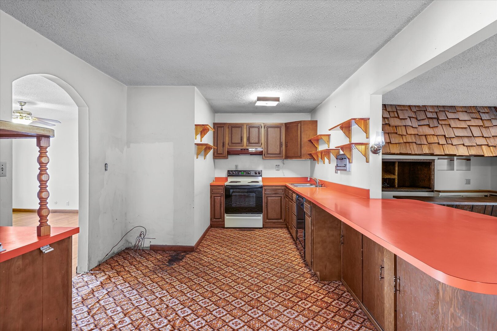 1607 West Healey Street Champaign, IL 61821 - Photo 7 of 30 Gallery Image 7