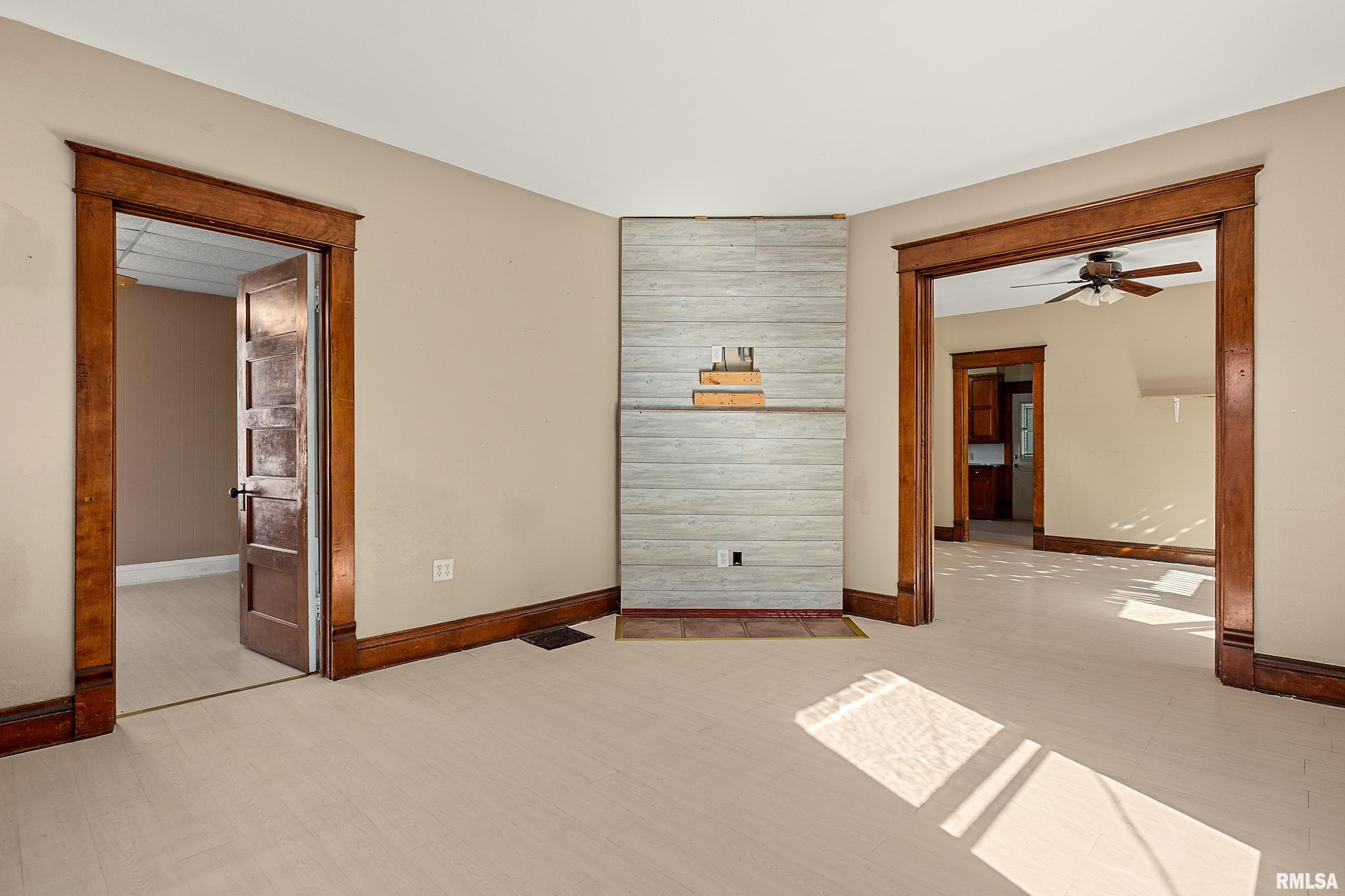 287 Fulton Place Canton, IL 61520 - Photo 5 of 17
