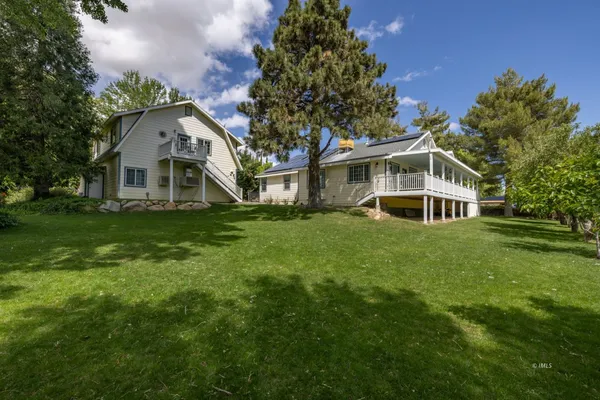 $1,015,000 | 272 Rawson Creek Road, Bishop, CA 93514