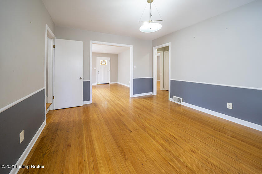 215 Alcott Road Louisville, KY 40207 - Photo 20 of 42 20