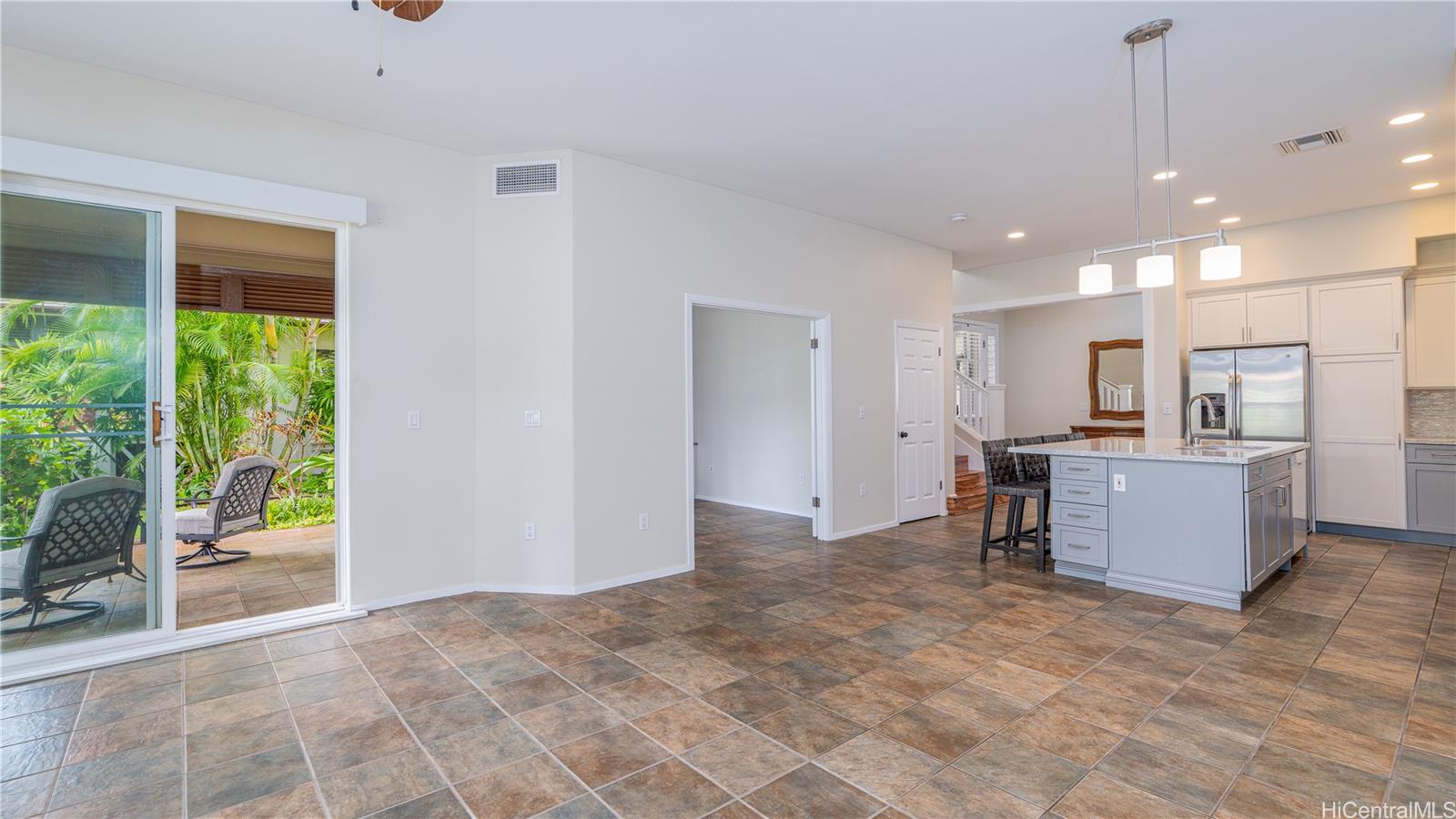 92-1090 Olani Street, Unit 102 Kapolei, HI 96707 - Photo 12 of 25